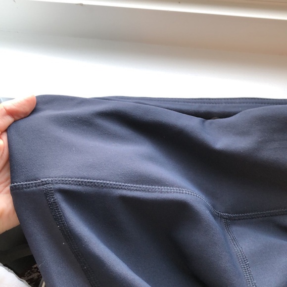 90 Degree Dark Leggings - Picture 9 of 9